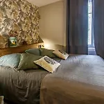 D'hotes L'atrium ベッド・アンド・ブレックファスト 4*