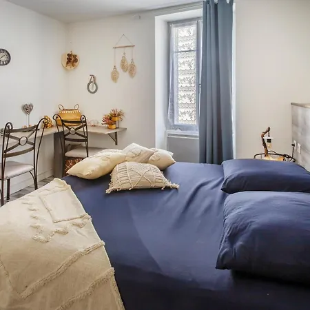 Bed & Breakfast D'hotes L'atrium Piégut-Pluviers